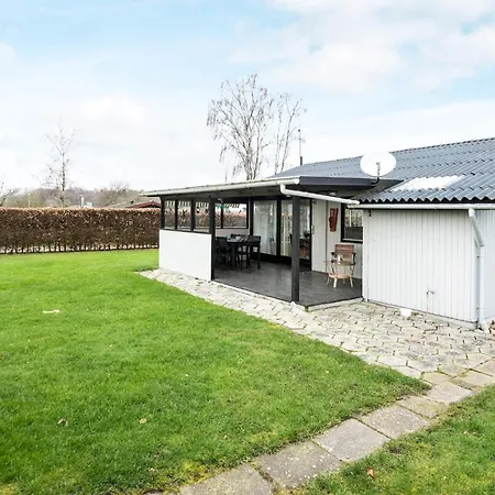 6 Person In Nordborg